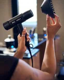 Wahl Vanquish Suszarka do włosów z jonizacją, różne kolory 1600W